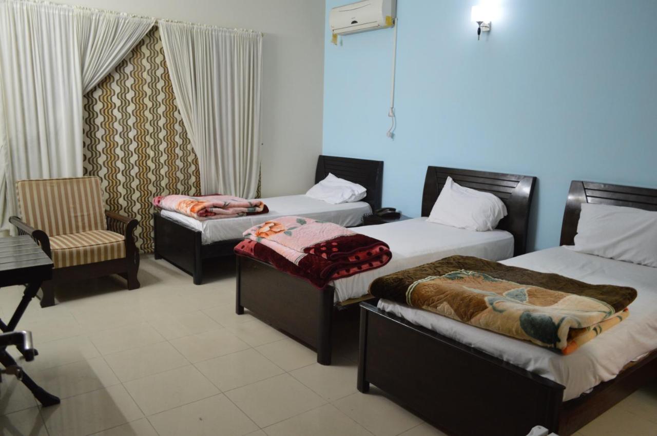 Tourist Hub Islamabad Bed & Breakfast Exterior photo