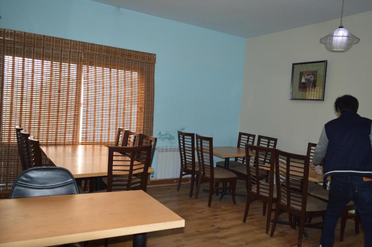Tourist Hub Islamabad Bed & Breakfast Exterior photo